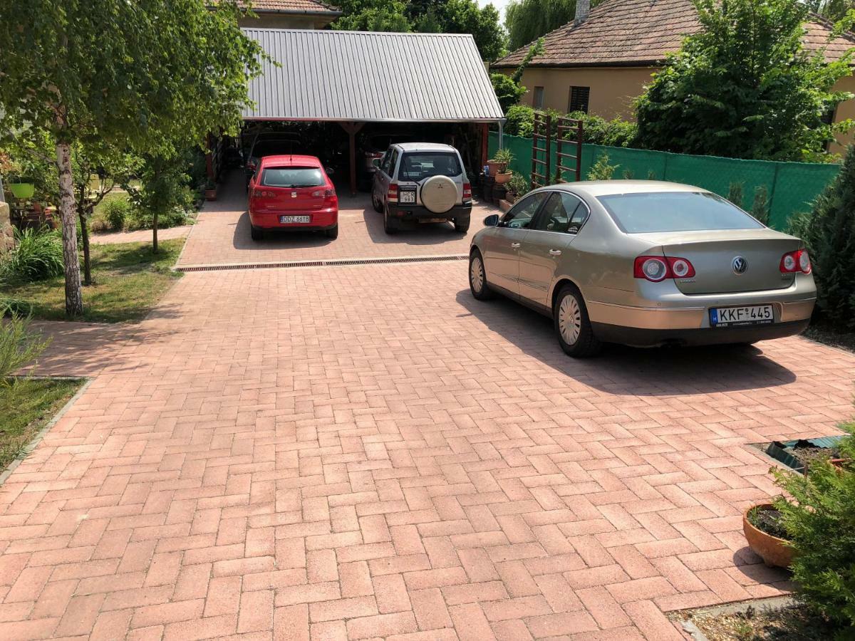 Paros Fahaz Lägenhet Balatonföldvár Exteriör bild